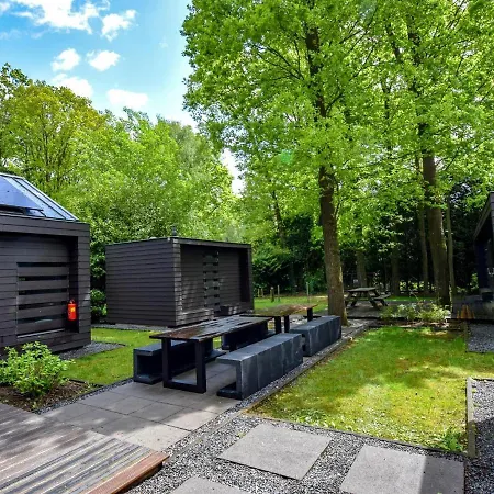 Holiday home Uilenpad 16