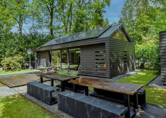 Uilenpad 11-13 * Haaren