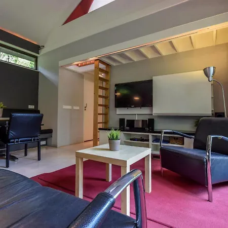 Uilenpad 11-13 * Haaren (North Brabant)